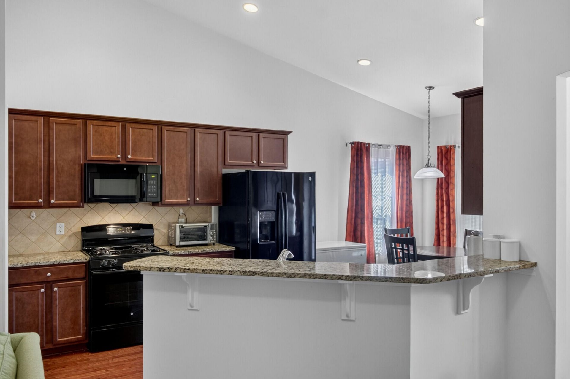 3807 Sourwood Court Photo 13