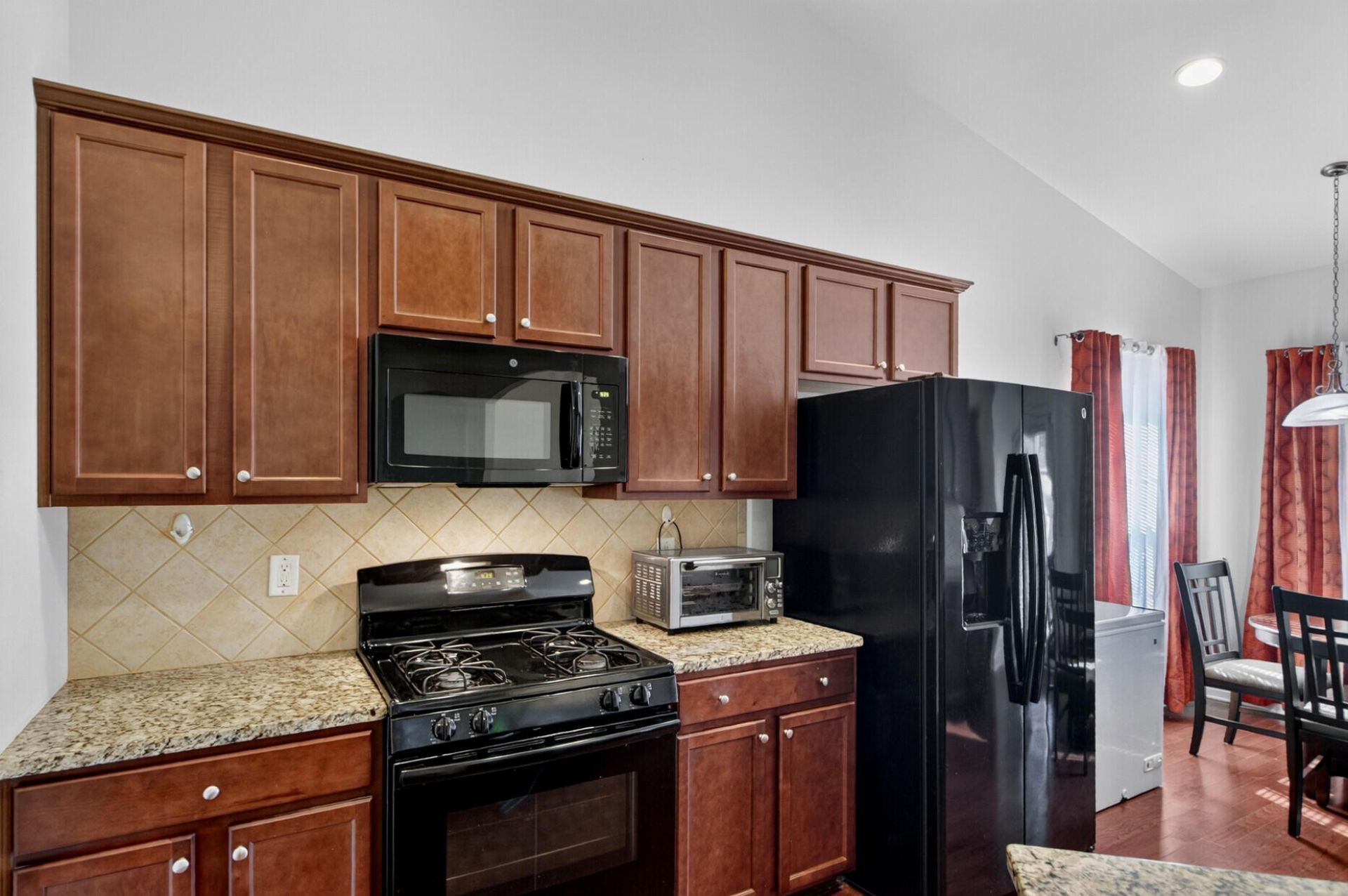 3807 Sourwood Court Photo 14