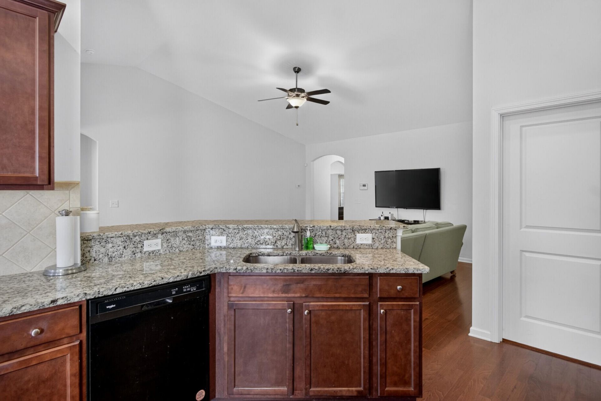 3807 Sourwood Court Photo 16