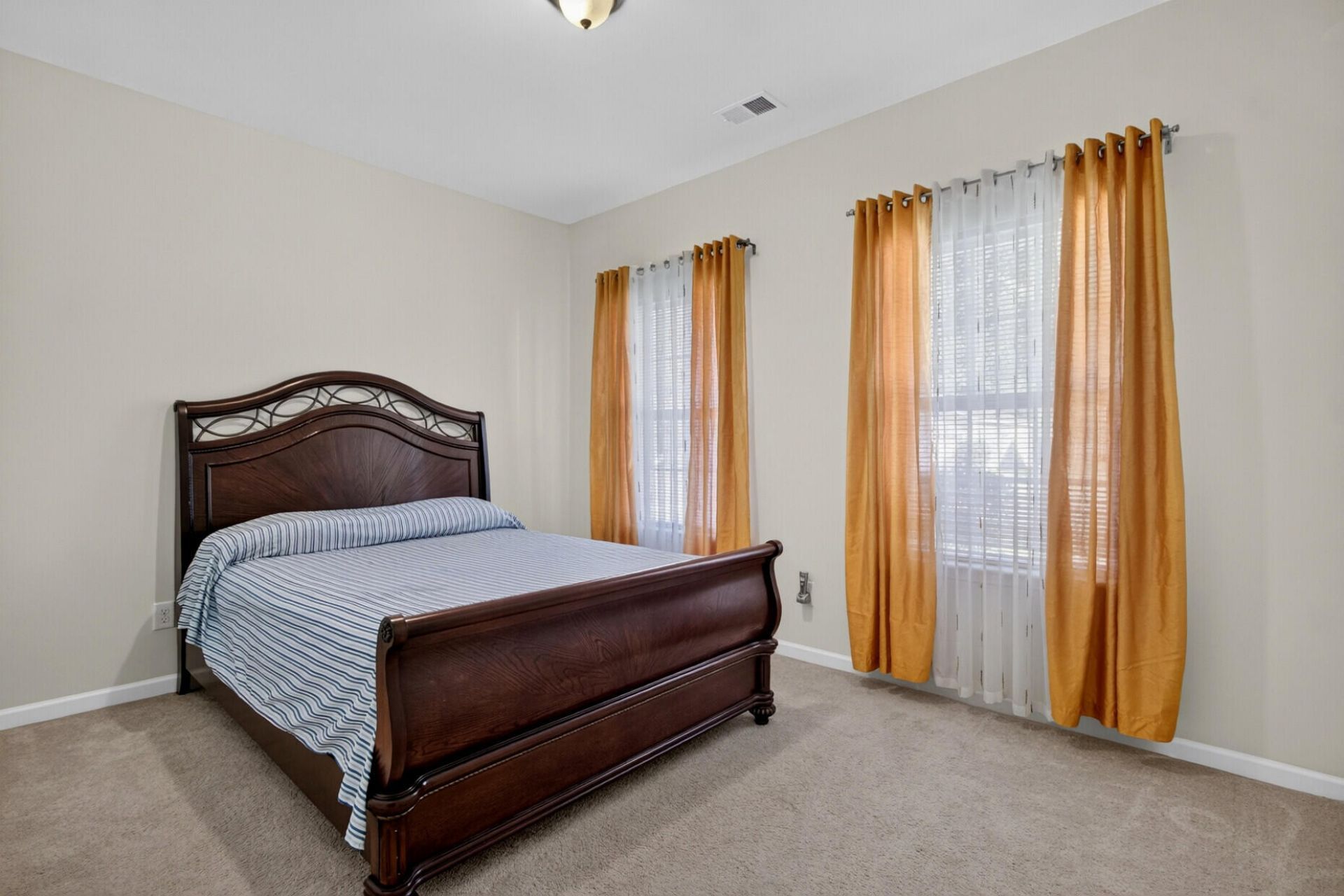 3807 Sourwood Court Photo 24