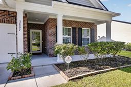 3807 Sourwood Court photo 4