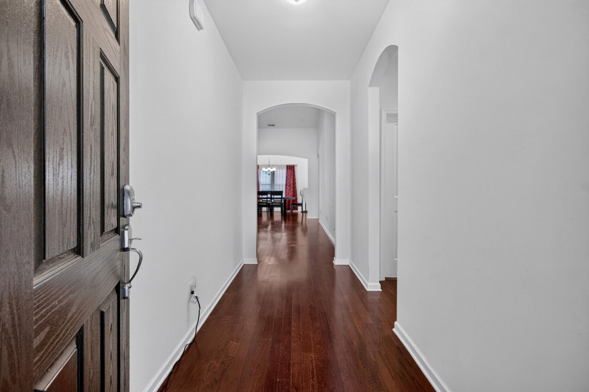 3807 Sourwood Court Photo 5