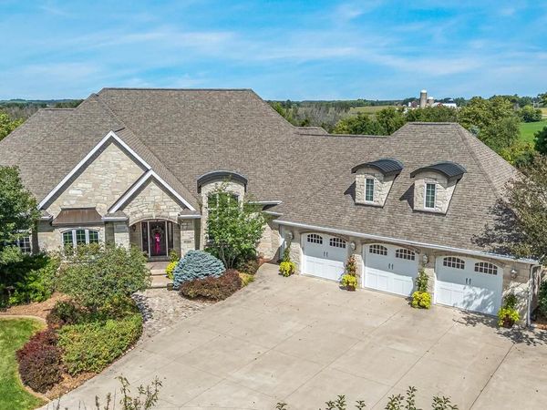W7358 W SPENCER ROAD, Appleton, WI 54914