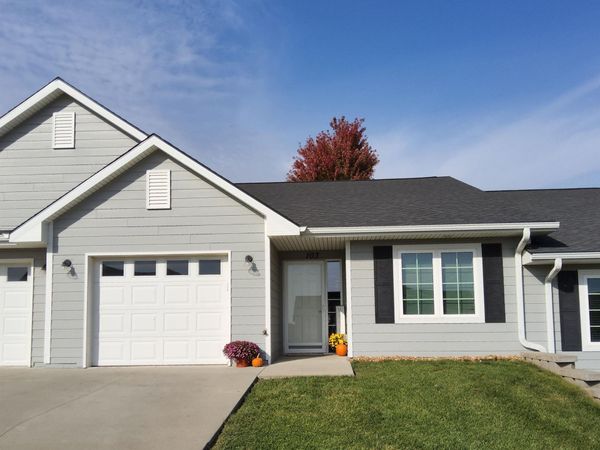 512 E Wood Street, Unit 103, Avoca, IA 51521