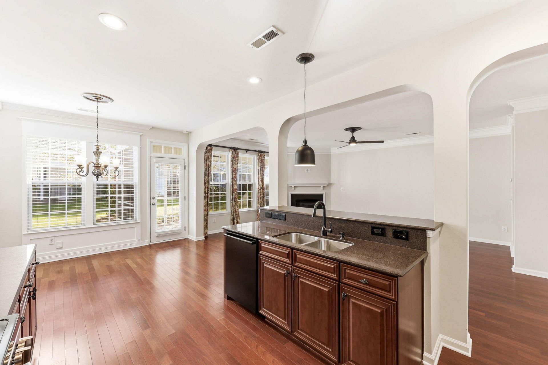 1633 Indaba Way Photo 18