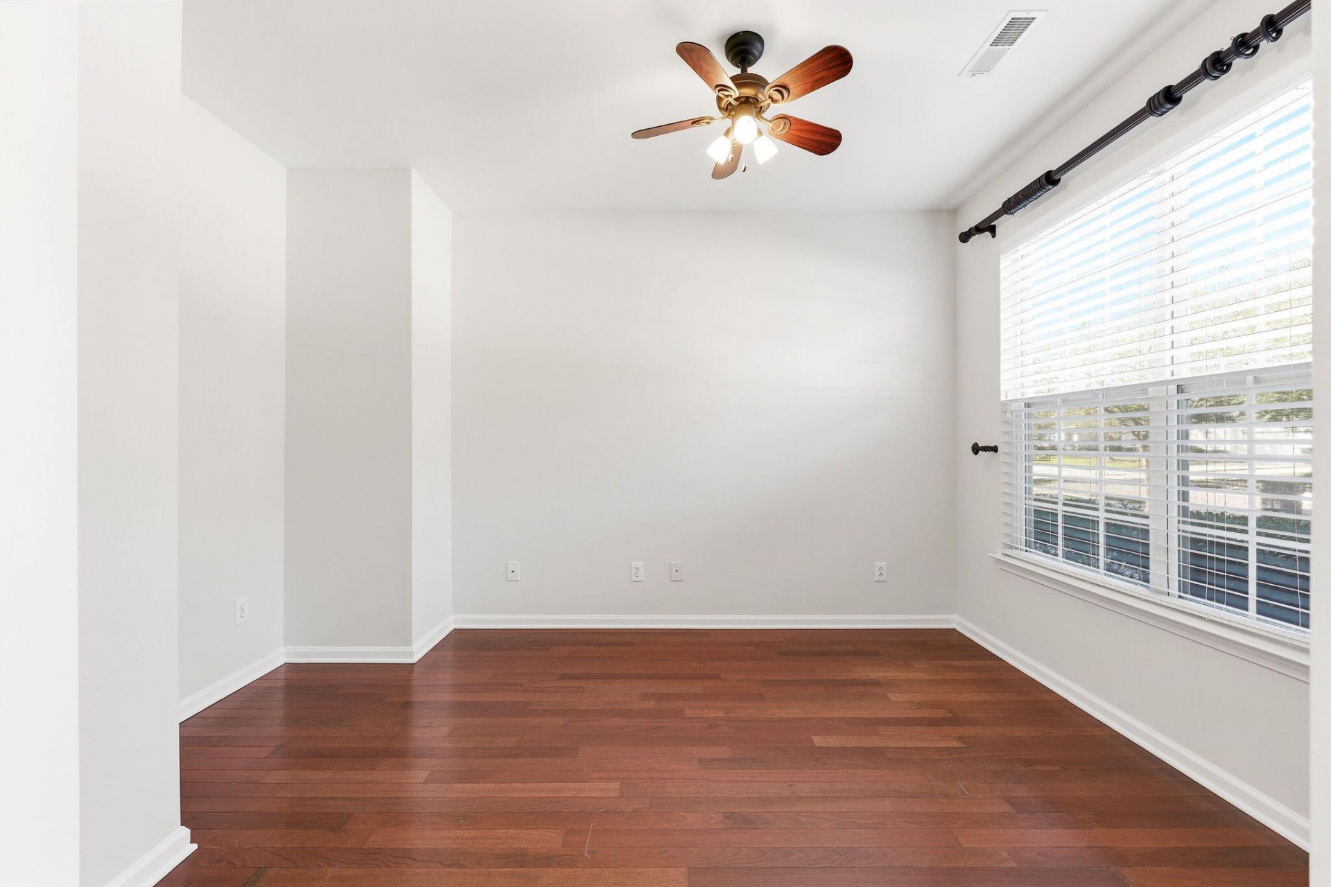 1633 Indaba Way Photo 8