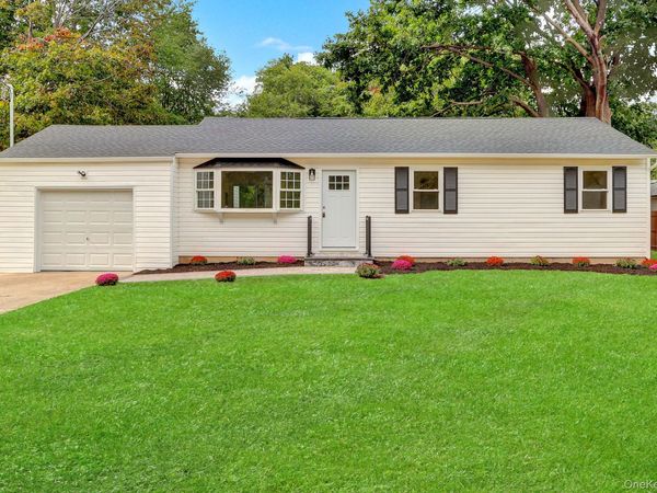 1119 Nugent Avenue , Bay Shore, NY 11706