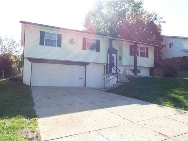 332 Fairway Drive, Fairborn, OH 45324 Photo 2