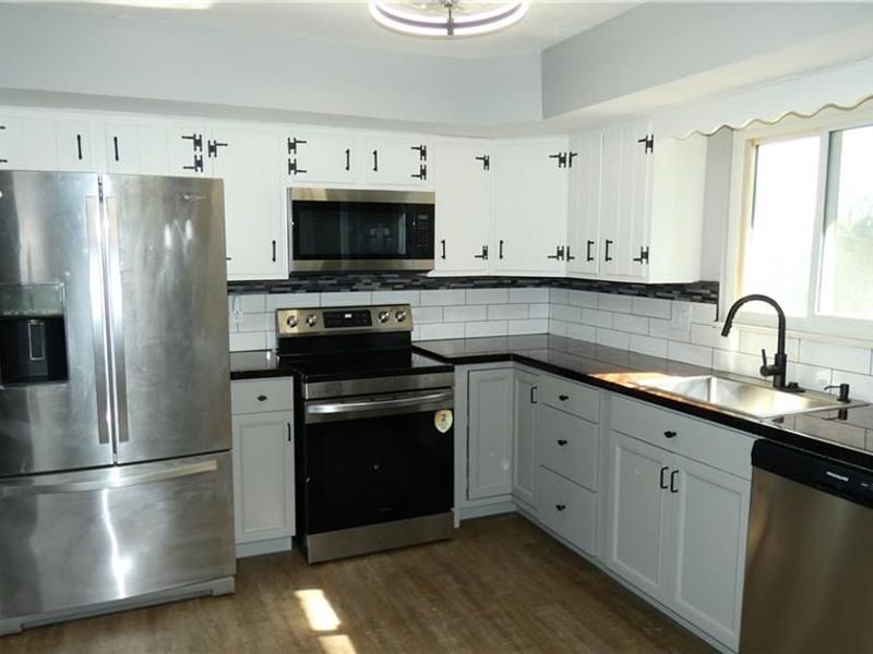 332 Fairway Drive, Fairborn, OH 45324 Photo 8