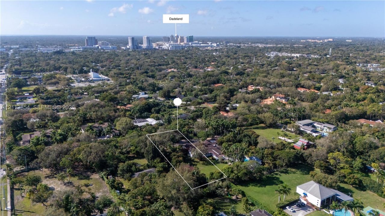 6767 SW 67th St , South Miami, FL 33143 Photo