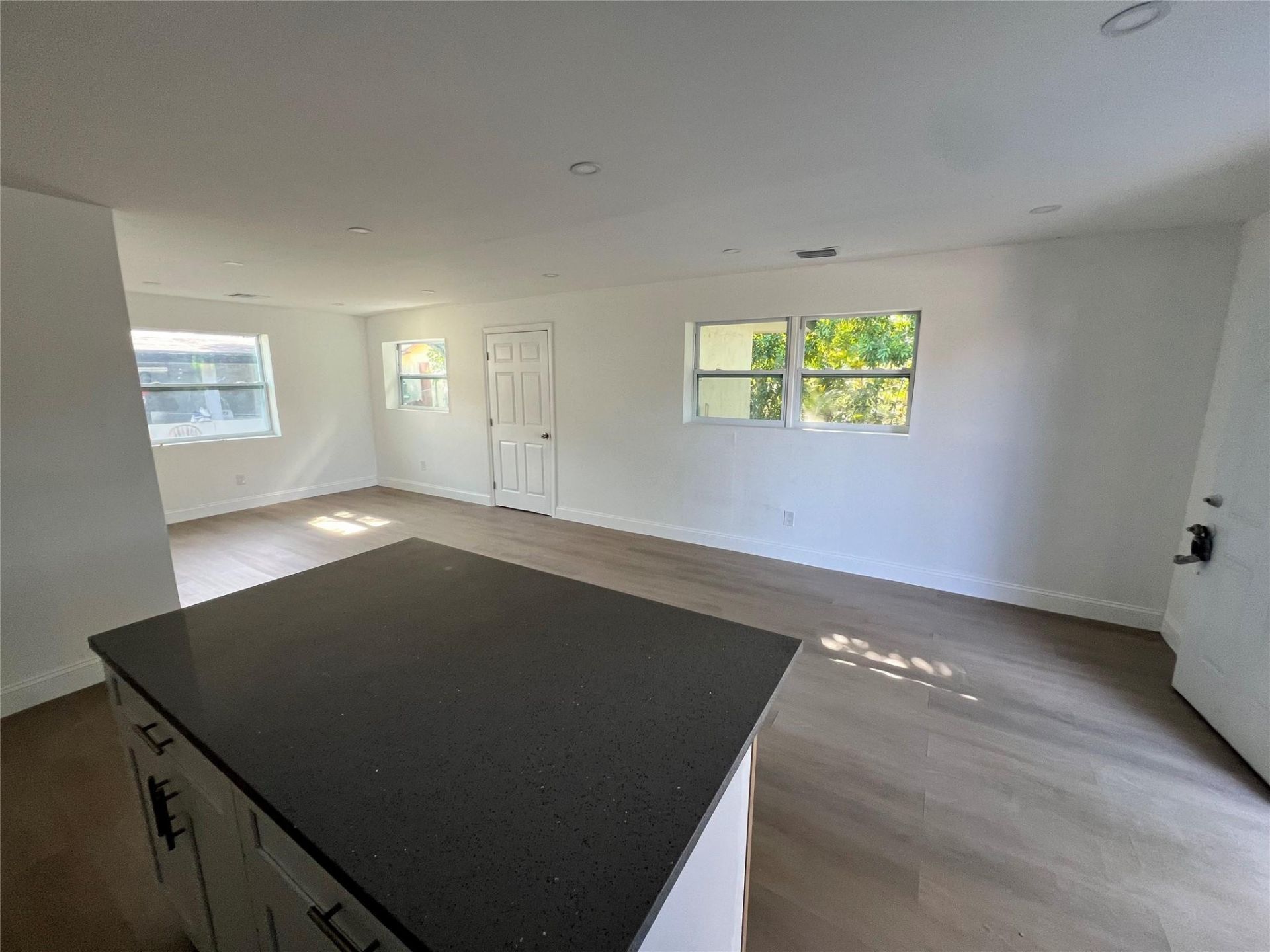 422 SW 4th Avenue, Unit B, Delray Beach, FL 33444 Photo