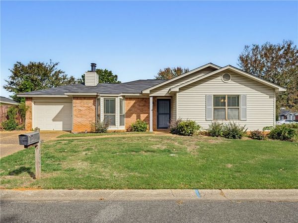 1022 Vineyards Dr , Tuscaloosa, AL 35406