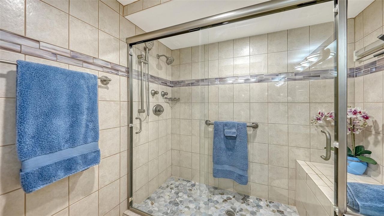 2425 Gulf Of Mexico Drive, Unit 1E, Longboat Key, FL 34228 Photo
