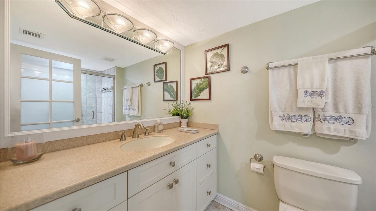 2425 Gulf Of Mexico Drive, Unit 1E, Longboat Key, FL 34228 Photo