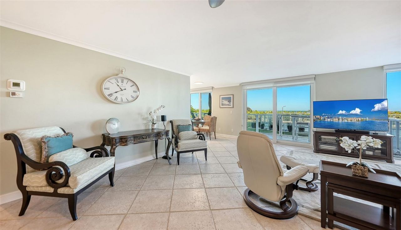 2425 Gulf Of Mexico Drive, Unit 1E, Longboat Key, FL 34228 Photo