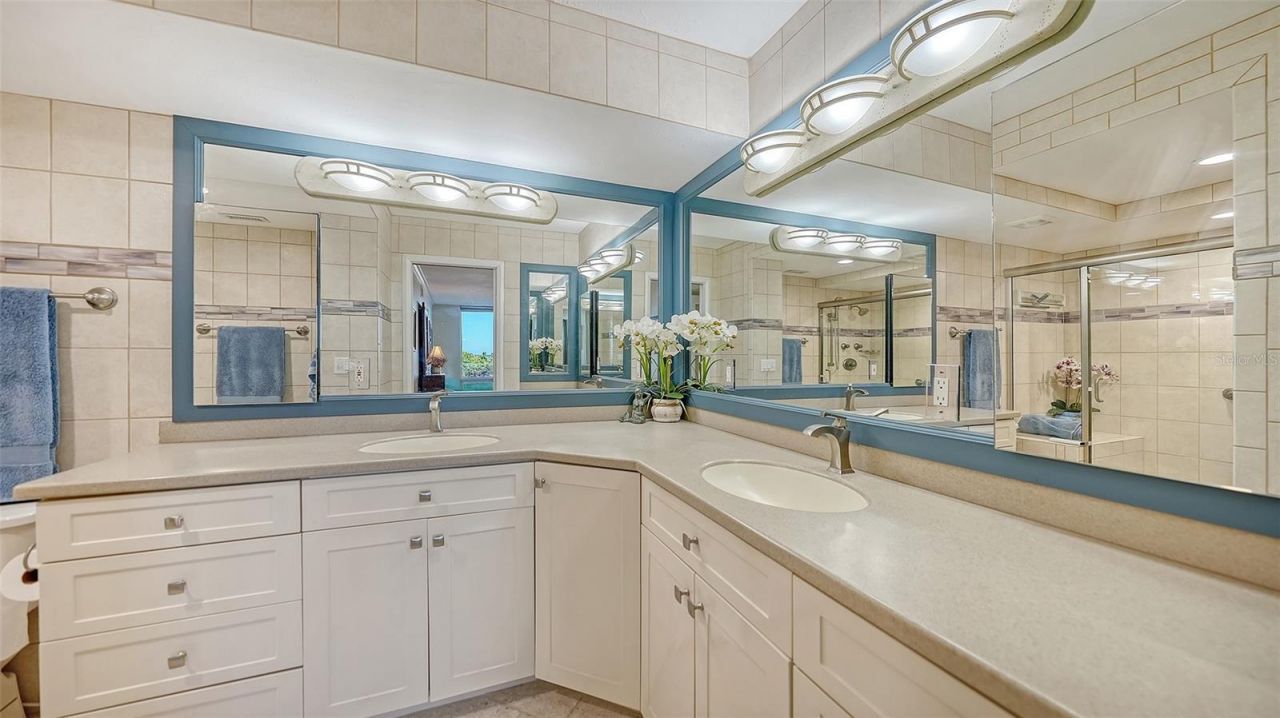 2425 Gulf Of Mexico Drive, Unit 1E, Longboat Key, FL 34228 Photo