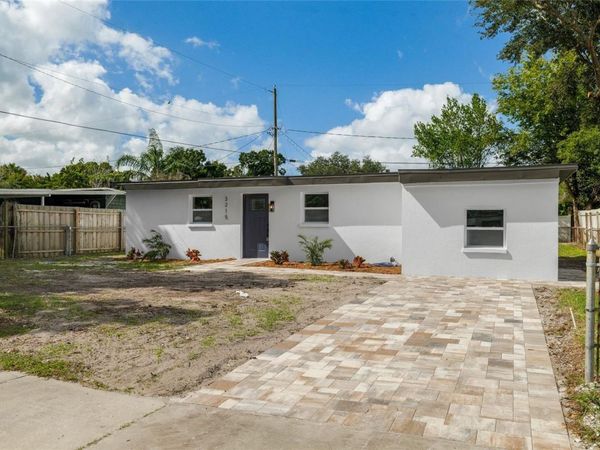 3215 WELBORN WAY , TAMPA, FL 33619