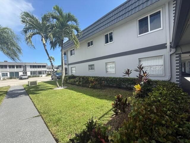 376 Saxony H, Delray Beach, FL 33446 Photo