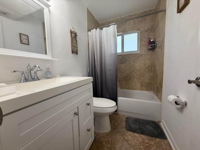 376 Saxony H, Delray Beach, FL 33446 Photo