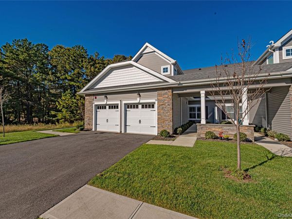 79 Willow Circle , Coram, NY 11727