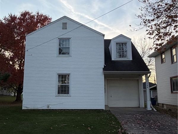 104 Stewart Street , Hubbard, OH 44425