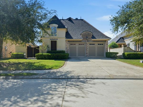 245 Nicklaus Drive , Slidell, LA 70458