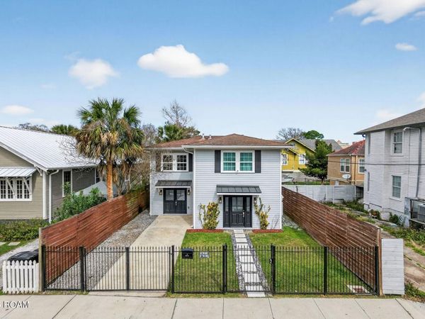 4315 S Rocheblave Street , New Orleans, LA 70125