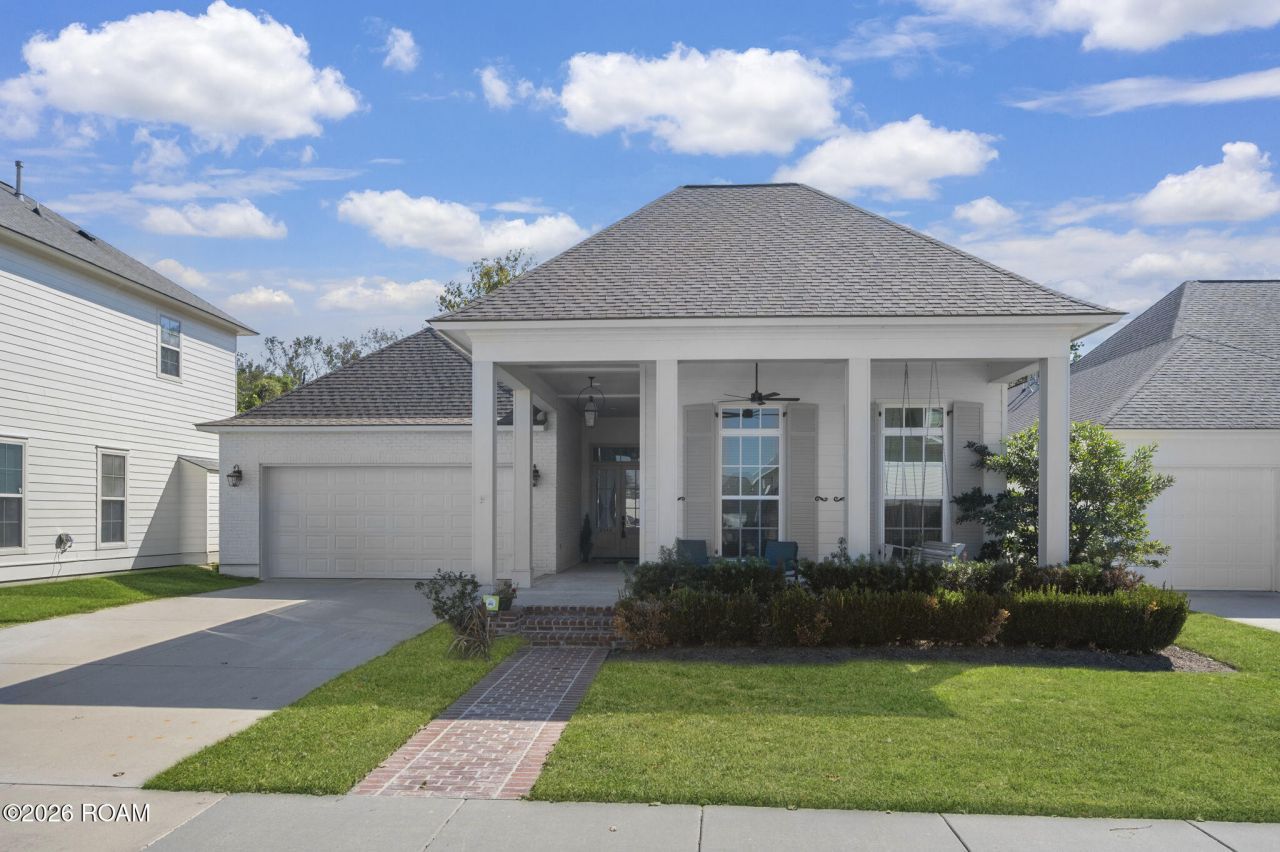 2044 Sugar Cane Lane  Baton Rouge, LA 