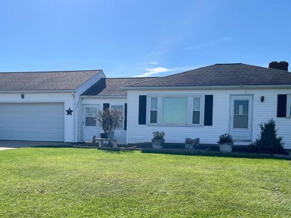 4212 Gregory Road, Willard, OH 44890