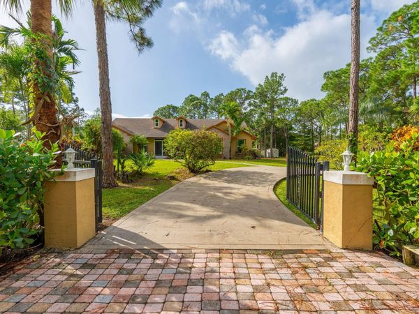 16824 79th Court N, Loxahatchee, FL 33470