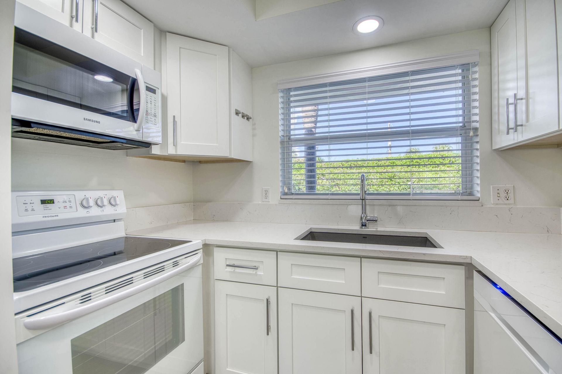 478 Tequesta Drive, Unit 115, Tequesta, FL 33469 Photo