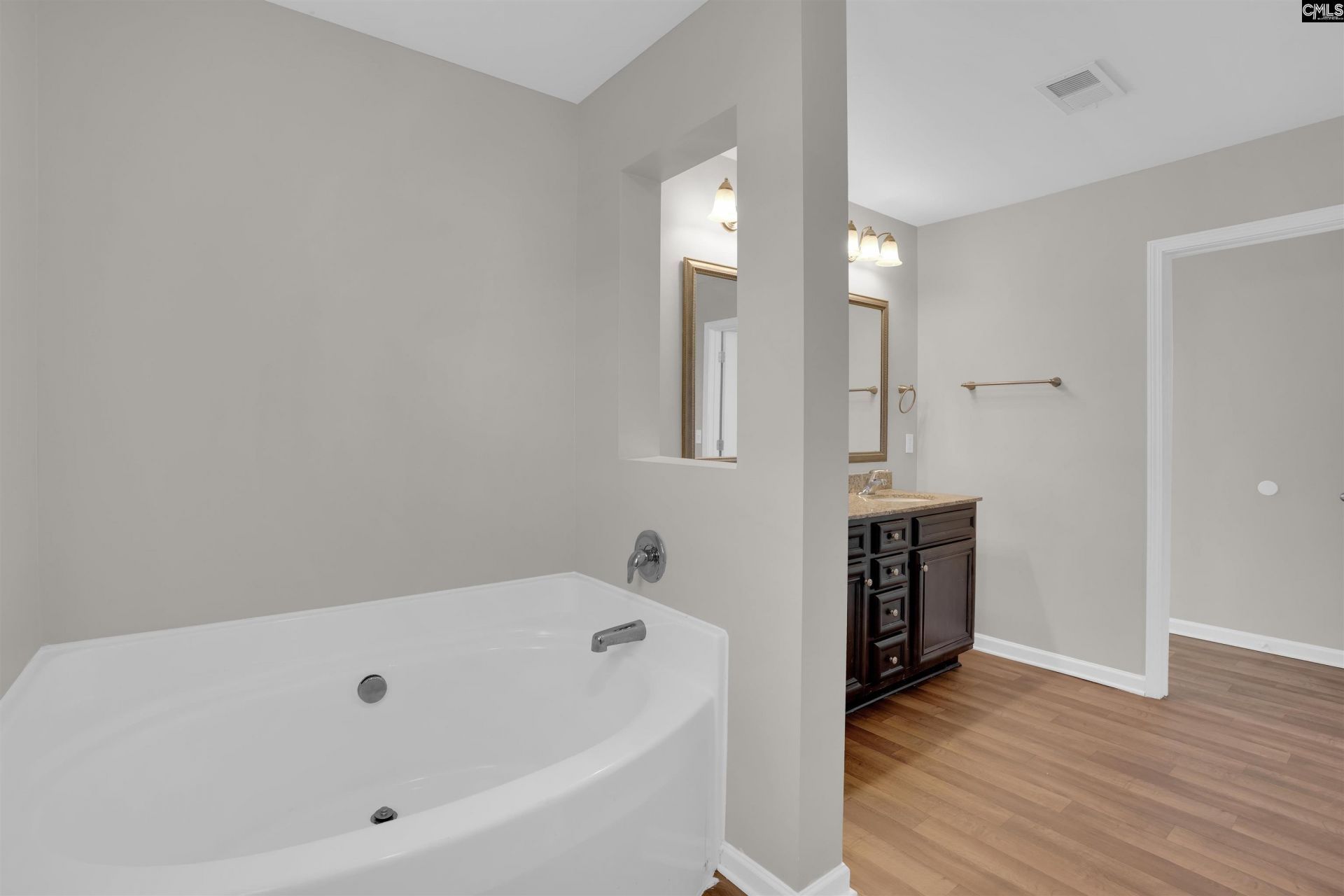 834 Dovefield Lane  Photo 21