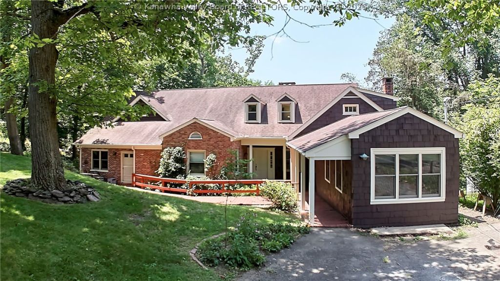 703 Laurel Road, Charleston, WV 25314 Main Photo