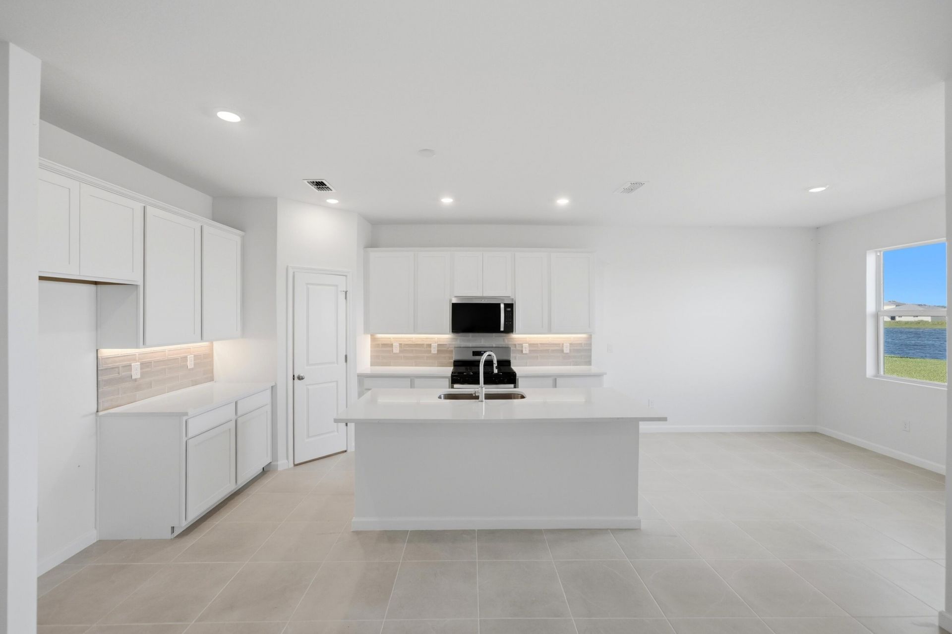 5444 NW Camberly Court, Port Saint Lucie, FL 34987 Photo