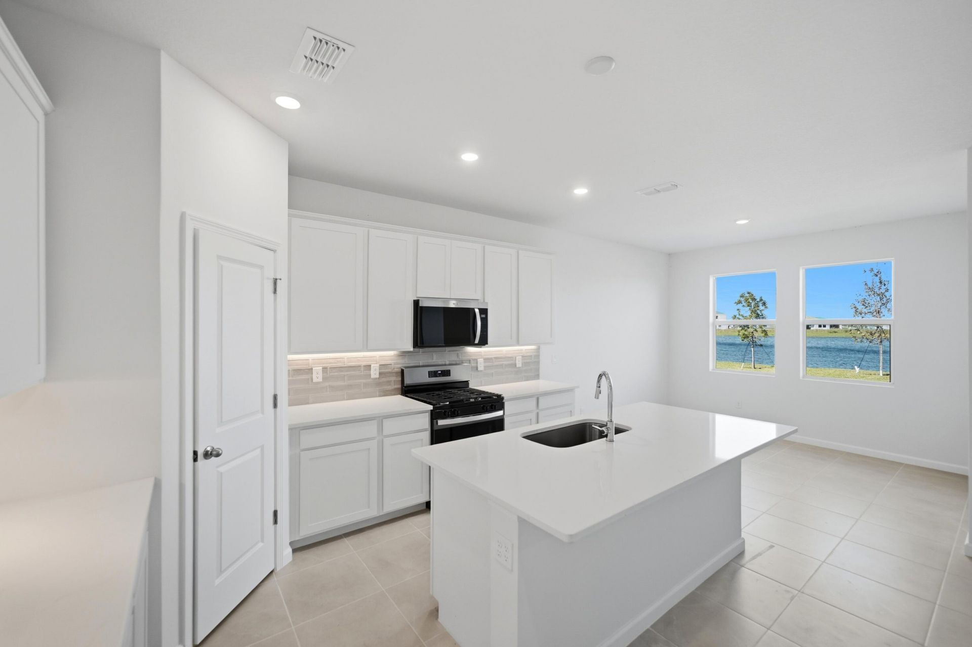 5444 NW Camberly Court, Port Saint Lucie, FL 34987 Photo