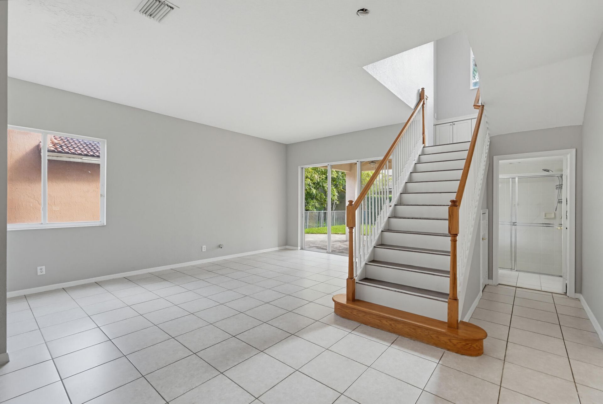 122 Sarona Circle, Royal Palm Beach, FL 33411 Photo