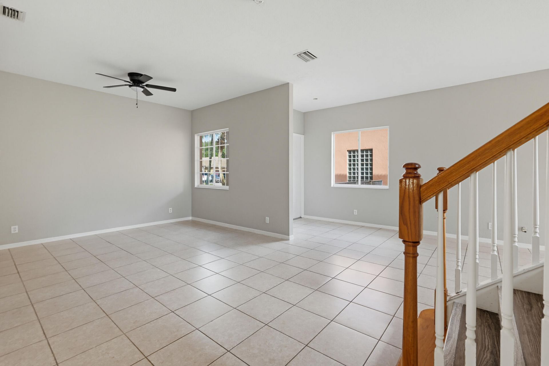 122 Sarona Circle, Royal Palm Beach, FL 33411 Photo