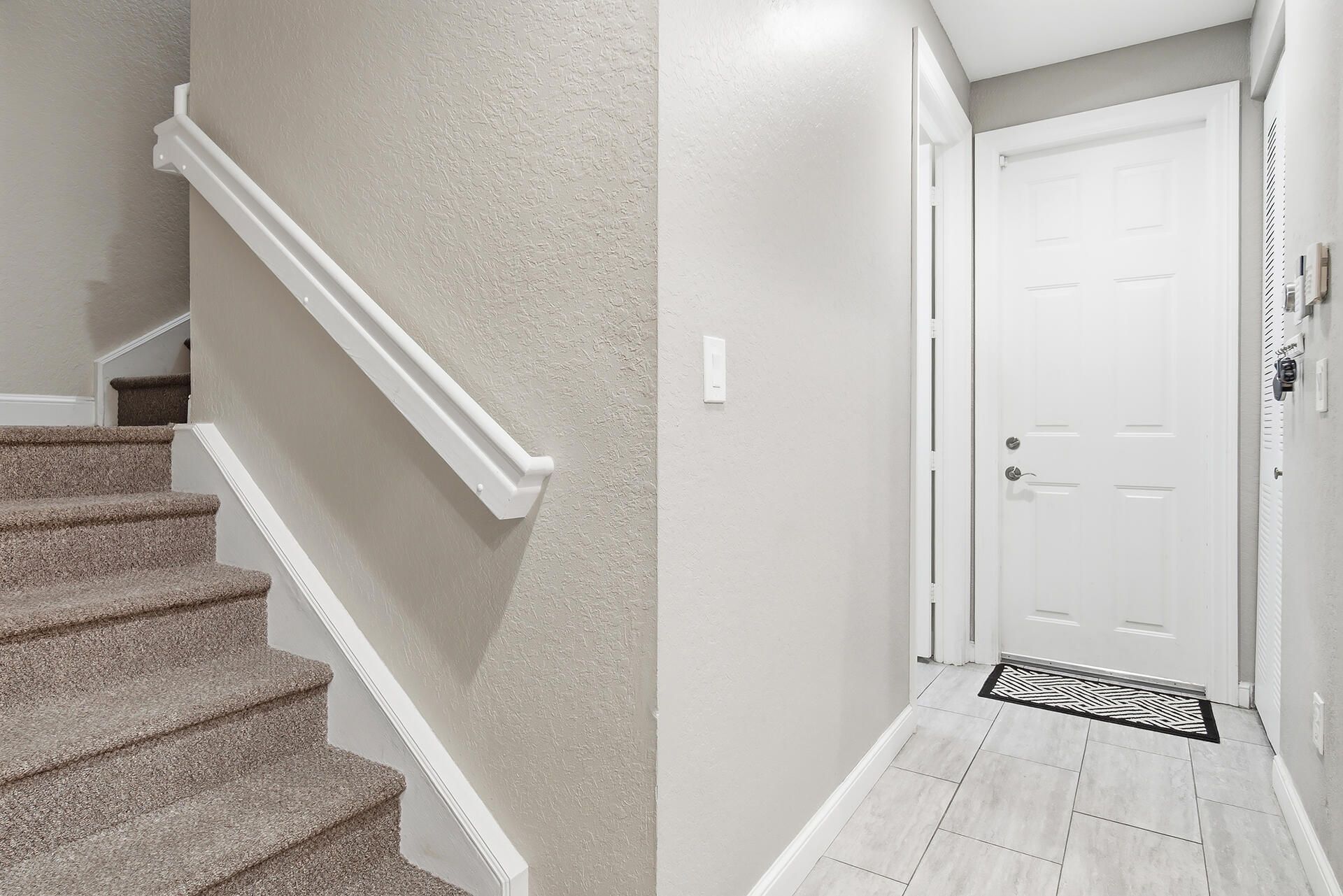 480 Amador Lane, Unit 4, West Palm Beach, FL 33401 Photo