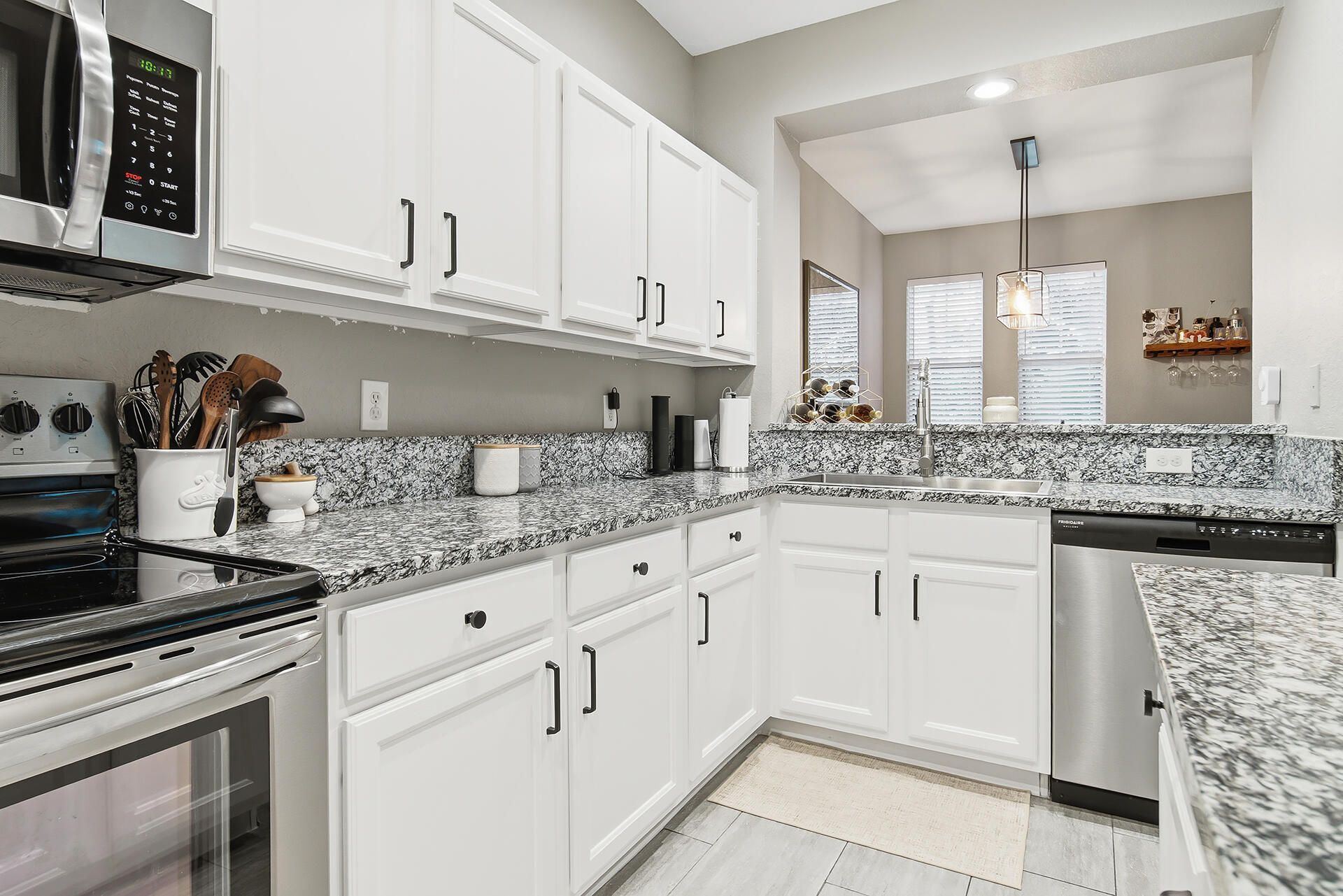 480 Amador Lane, Unit 4, West Palm Beach, FL 33401 Photo