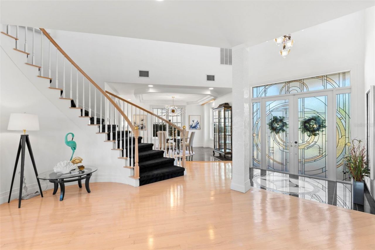6130 Kipps Colony Drive W, Gulfport, FL 33707 Photo