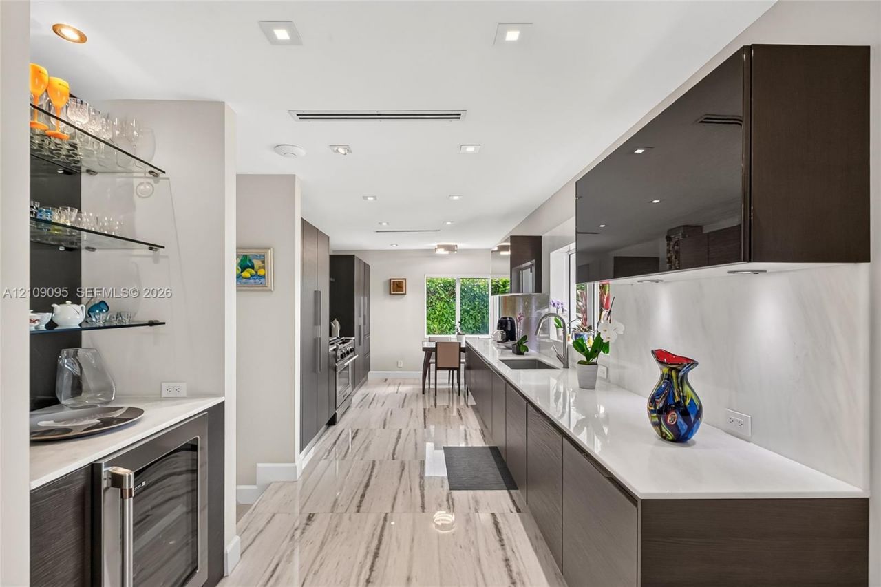 1370 NE 103rd St, Miami Shores, FL 33138 Photo