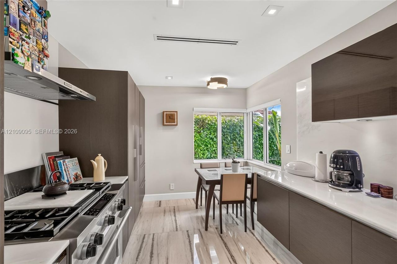 1370 NE 103rd St, Miami Shores, FL 33138 Photo