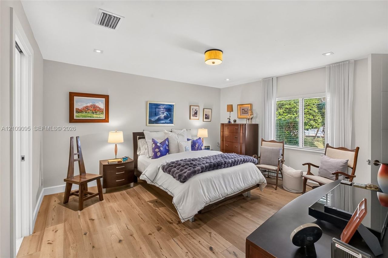1370 NE 103rd St, Miami Shores, FL 33138 Photo