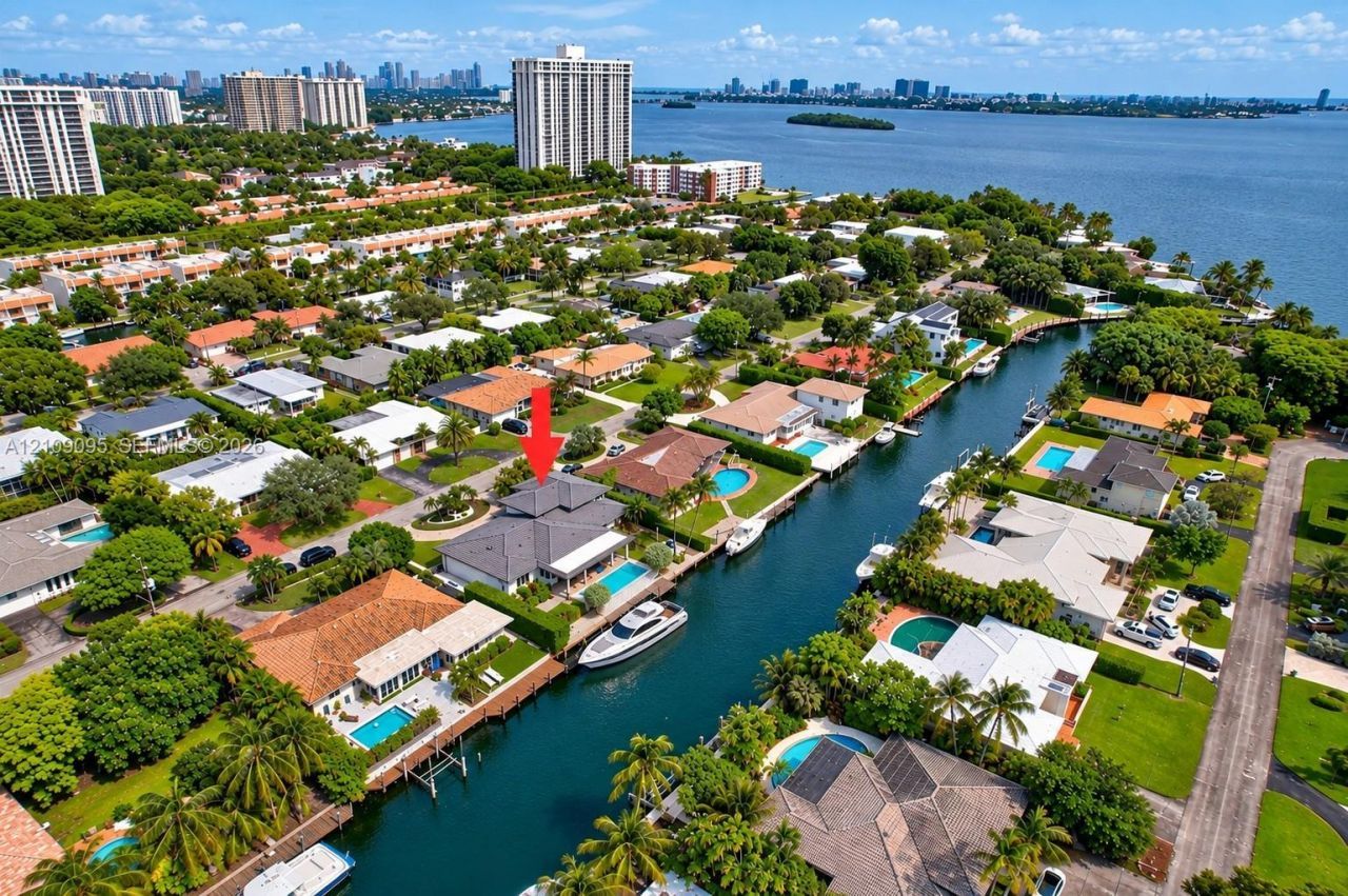 1370 NE 103rd St, Miami Shores, FL 33138 Photo