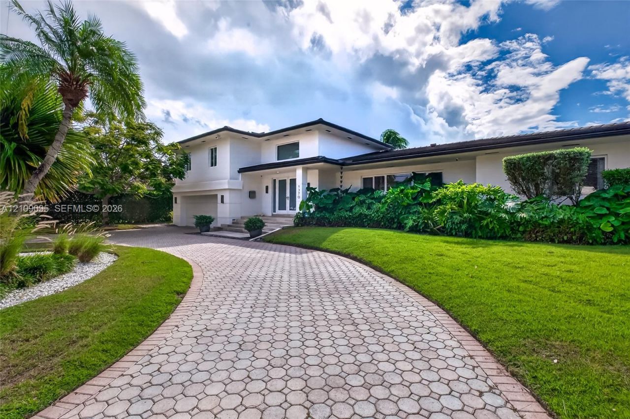 1370 NE 103rd St, Miami Shores, FL 33138 Photo