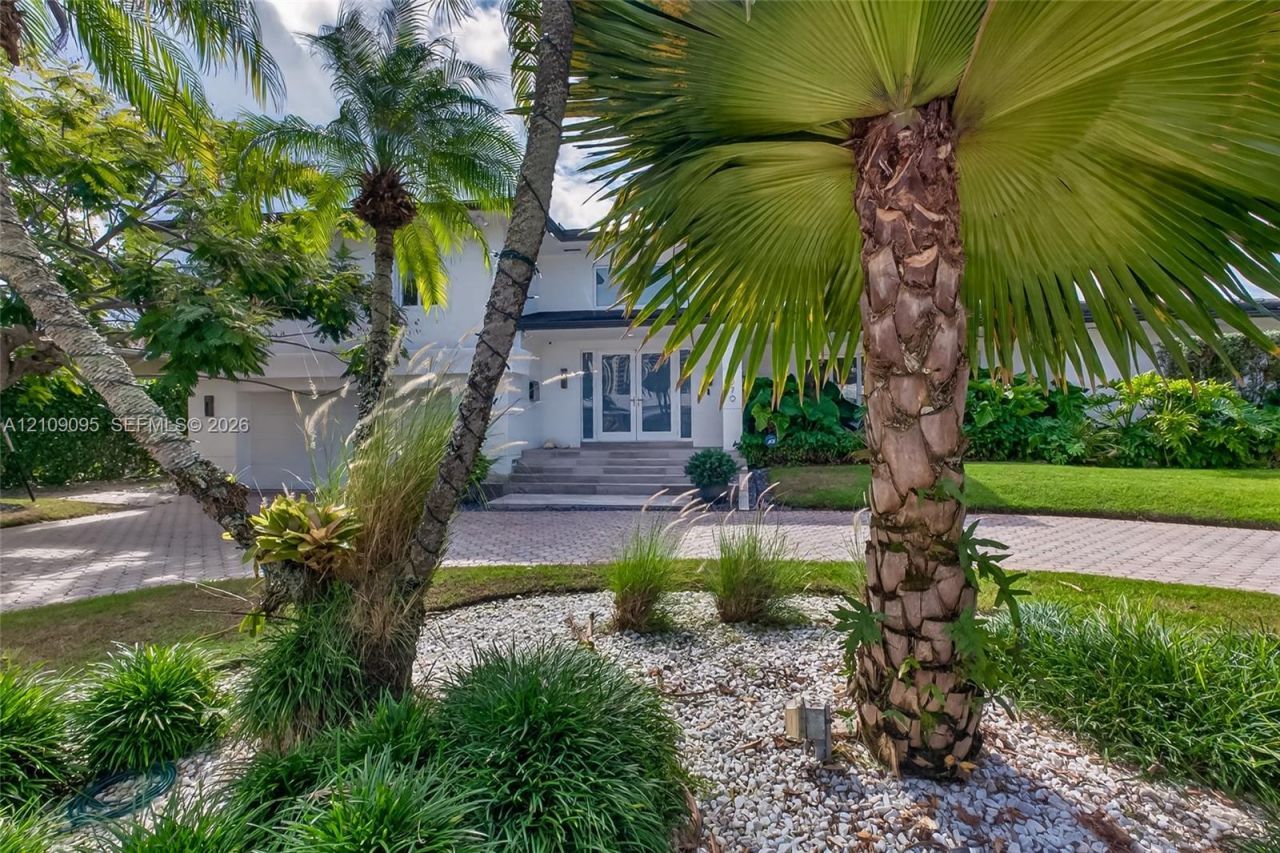 1370 NE 103rd St, Miami Shores, FL 33138 Photo