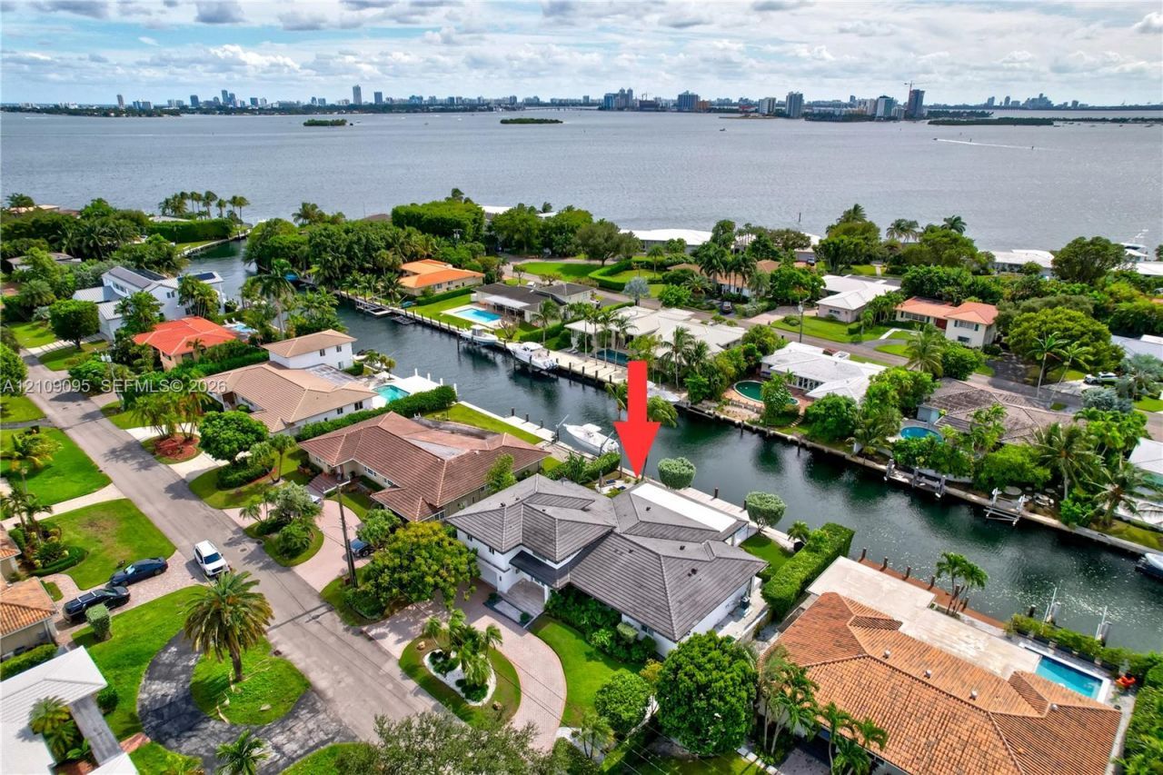 1370 NE 103rd St, Miami Shores, FL 33138 Photo