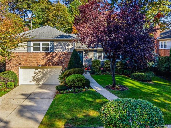 109 Reeve Road , Rockville Centre, NY 11570