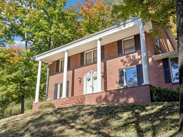 1310 Otter Creek Rd , Nashville, TN 37215