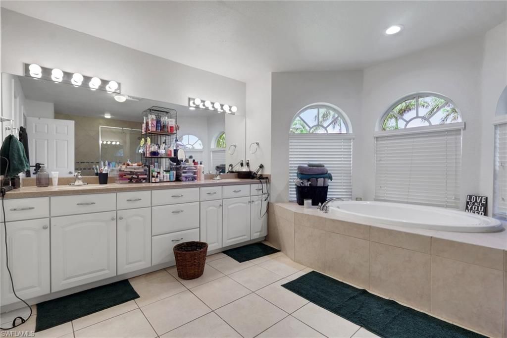 3401 SW 25th Pl , Cape Coral, FL 33914 Photo